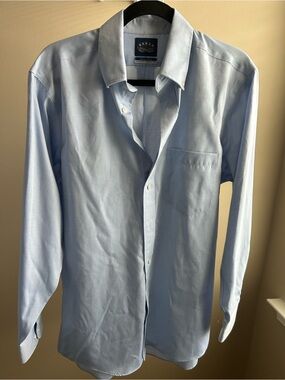 Classic Light Blue Men's Dress Shirt with Chest Pocket